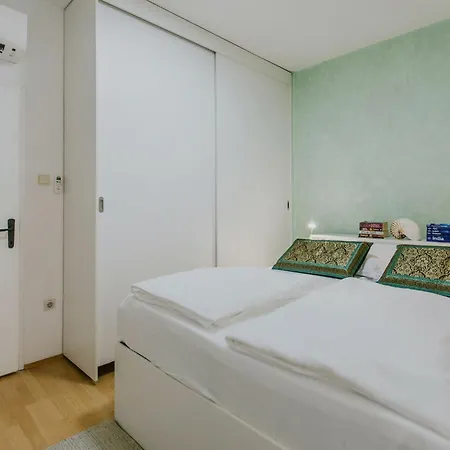 Nerium By Interhome *